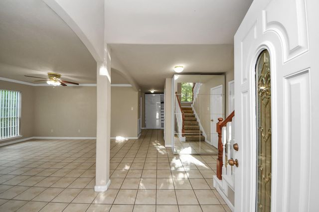 3211 Carmel Valley Drive, Missouri City, TX 77459