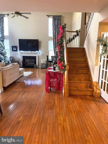 104 WILLOWBROOK CT, Swedesboro, NJ 08085