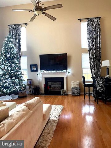 104 WILLOWBROOK CT, Swedesboro, NJ 08085