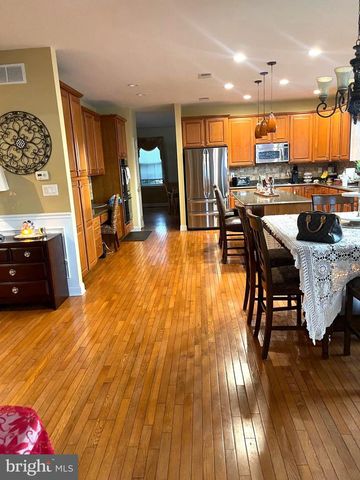 104 WILLOWBROOK CT, Swedesboro, NJ 08085