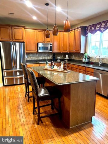 104 WILLOWBROOK CT, Swedesboro, NJ 08085