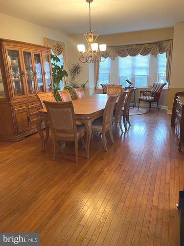 104 WILLOWBROOK CT, Swedesboro, NJ 08085