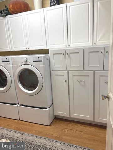 104 WILLOWBROOK CT, Swedesboro, NJ 08085