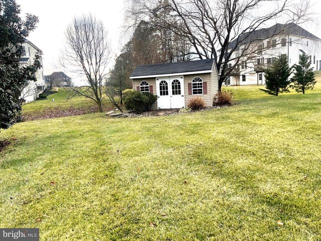 104 WILLOWBROOK CT, Swedesboro, NJ 08085