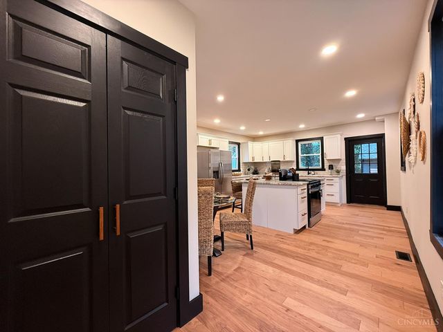 6724 Windward Street, Cincinnati, OH 45227