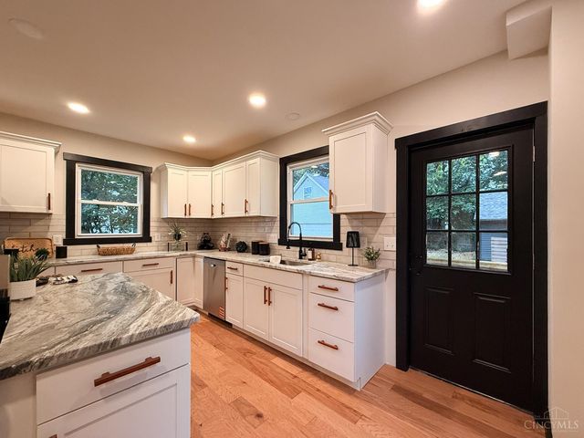 6724 Windward Street, Cincinnati, OH 45227