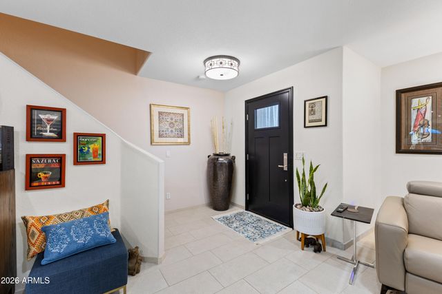 2045 E RUBY Lane, Phoenix, AZ 85024