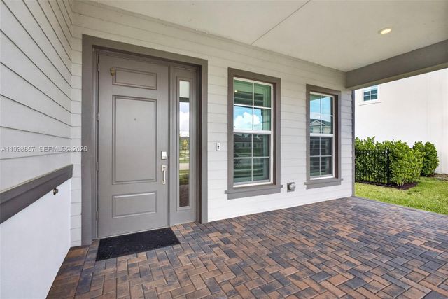 769 Hookline Circle, Loxahatchee, FL 33470