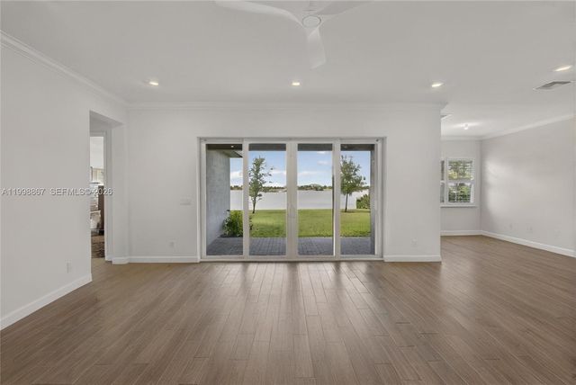 769 Hookline Circle, Loxahatchee, FL 33470