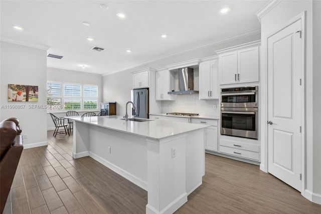 769 Hookline Circle, Loxahatchee, FL 33470