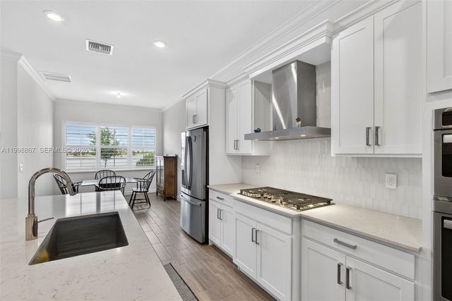 769 Hookline Circle, Loxahatchee, FL 33470