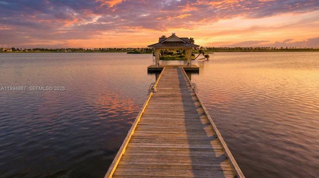 769 Hookline Circle, Loxahatchee, FL 33470