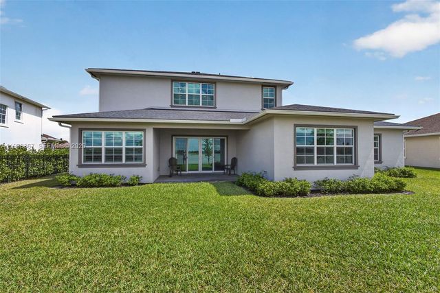 769 Hookline Circle, Loxahatchee, FL 33470