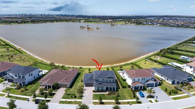 769 Hookline Circle, Loxahatchee, FL 33470