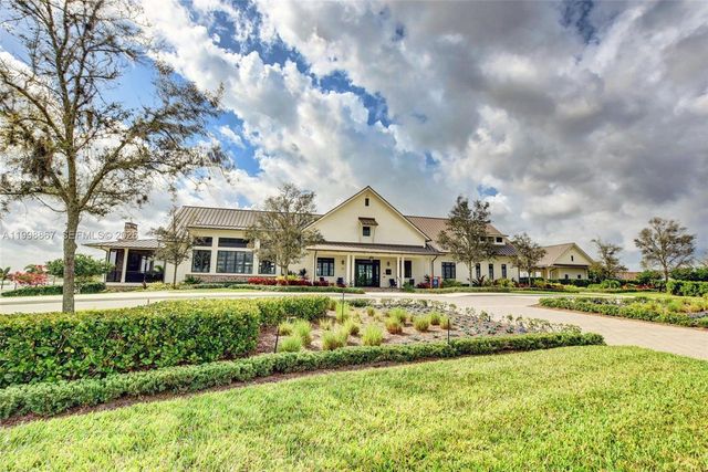 769 Hookline Circle, Loxahatchee, FL 33470