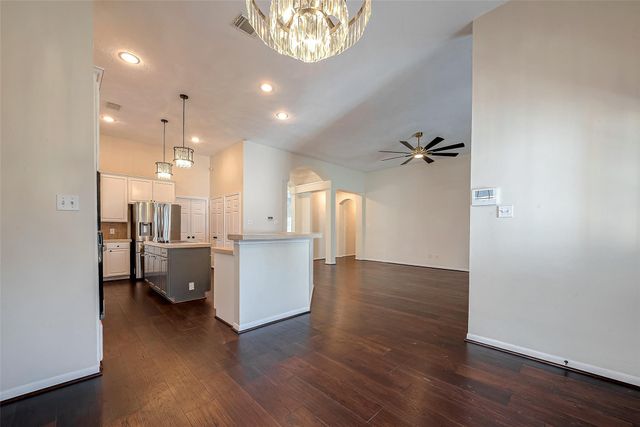 20819 Autumn Redwood Way, Cypress, TX 77433
