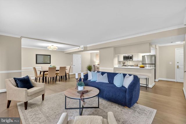 1276 N WAYNE ST #704, Arlington, VA 22201