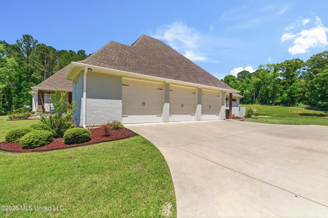 167 Dogwood Trace, Brandon, MS 39042