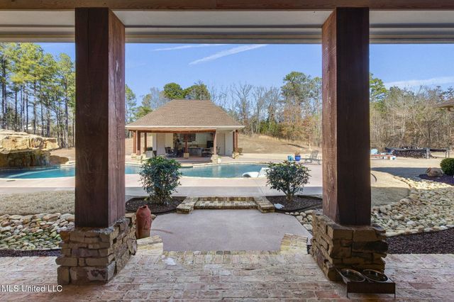 167 Dogwood Trace, Brandon, MS 39042
