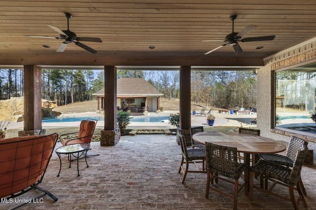 167 Dogwood Trace, Brandon, MS 39042