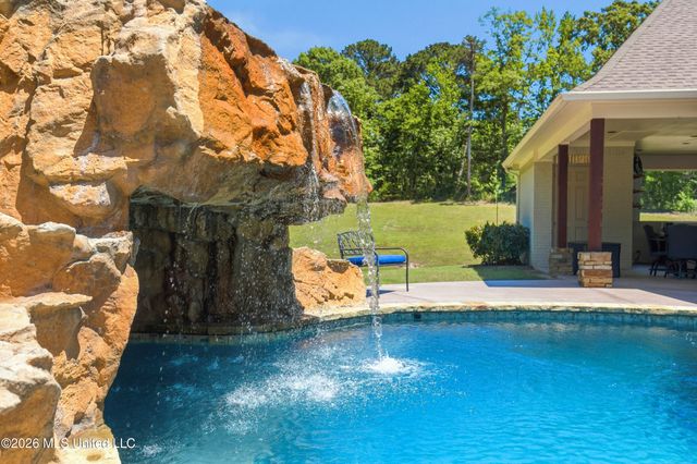 167 Dogwood Trace, Brandon, MS 39042