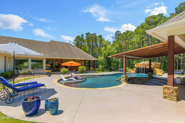 167 Dogwood Trace, Brandon, MS 39042