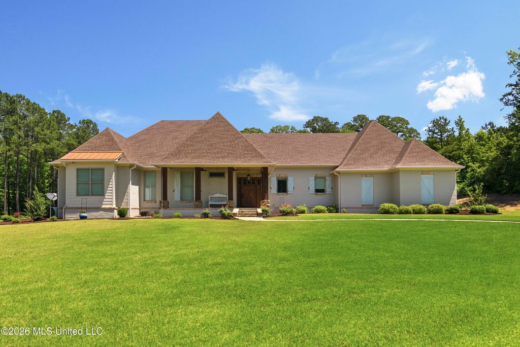 167 Dogwood Trace, Brandon, MS 39042