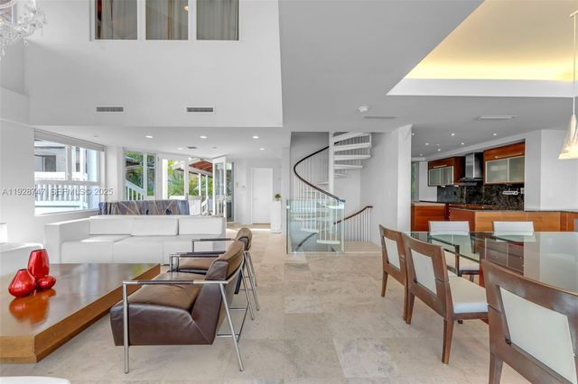 655 N Mashta Dr, Key Biscayne, FL 33149