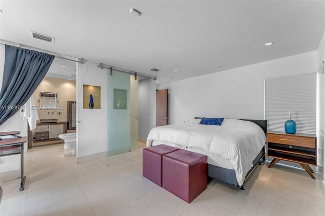 655 N Mashta Dr, Key Biscayne, FL 33149