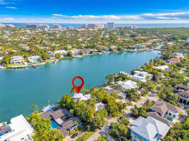 655 N Mashta Dr, Key Biscayne, FL 33149