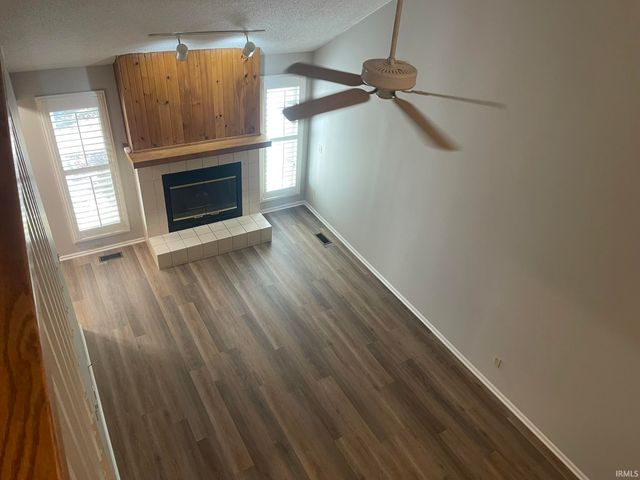 8012 Harrisburg Lane, Fort Wayne, IN 46835