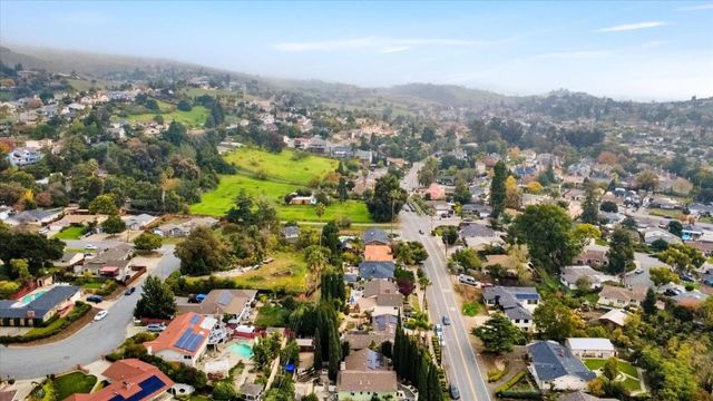 372 Fleming Avenue, San Jose, CA 95127