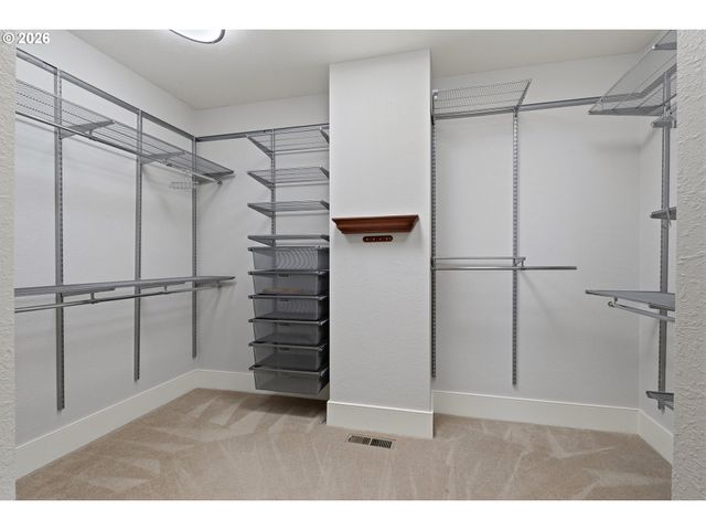 18885 Ne BUENA VISTA Dr, Dundee, OR 97115