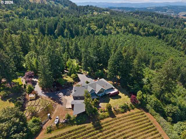 18885 Ne BUENA VISTA Dr, Dundee, OR 97115