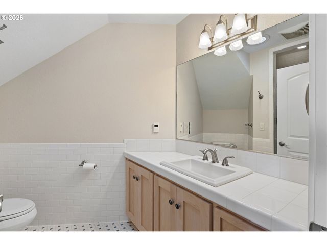 18885 Ne BUENA VISTA Dr, Dundee, OR 97115