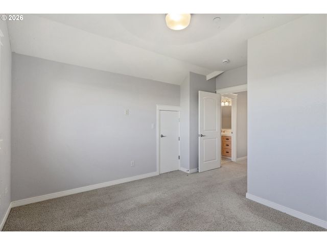18885 Ne BUENA VISTA Dr, Dundee, OR 97115