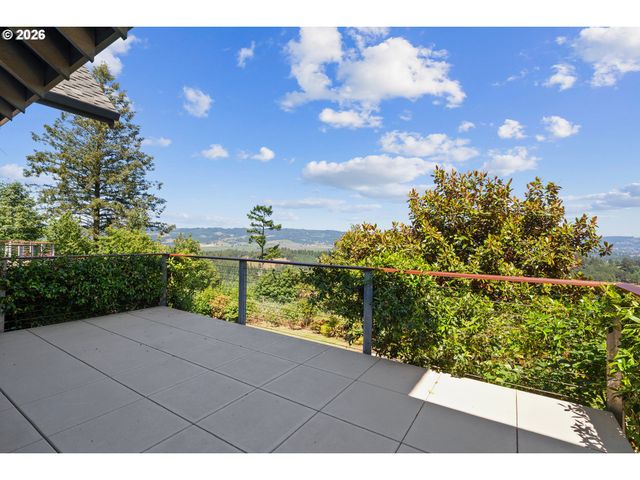 18885 Ne BUENA VISTA Dr, Dundee, OR 97115