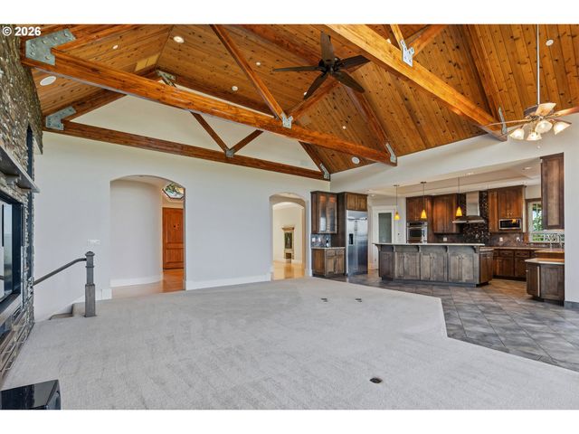 18885 Ne BUENA VISTA Dr, Dundee, OR 97115
