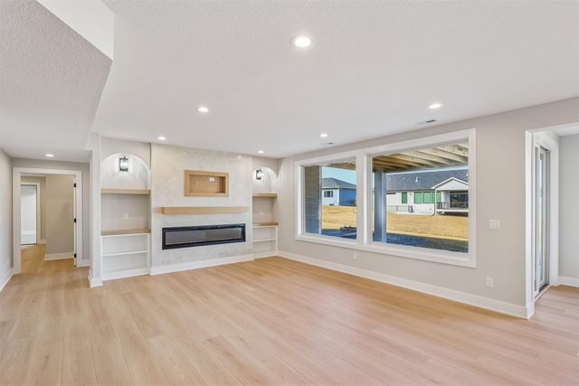 18251 Alderleaf Drive, Clive, IA 50325