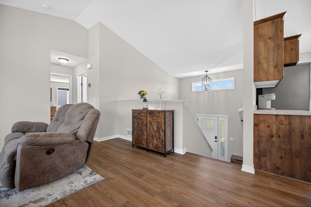 25695 Euclid Avenue, Wyoming, MN 55092