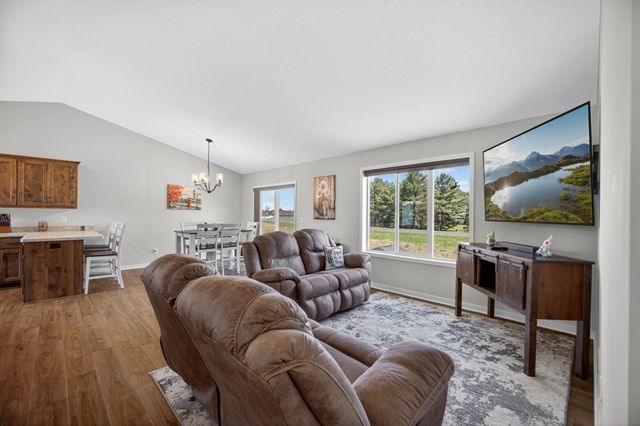 25695 Euclid Avenue, Wyoming, MN 55092