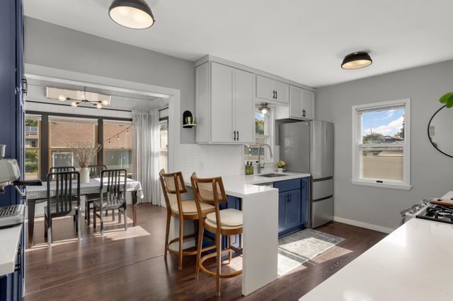 935 Iowa Avenue W, Saint Paul, MN 55117
