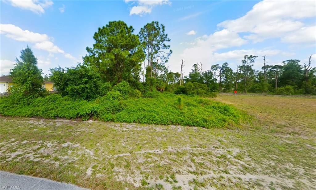 1033 Parker CT, LEHIGH ACRES, FL 33974 — photo 3