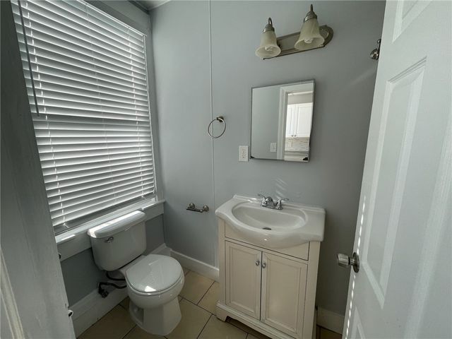 38 Freebody Street 207, Newport, RI 02840