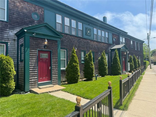 38 Freebody Street 207, Newport, RI 02840