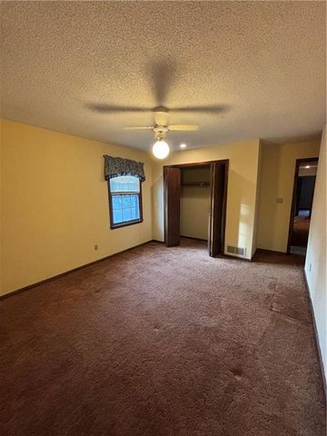 10580 Noland Road, Overland Park, KS 66215