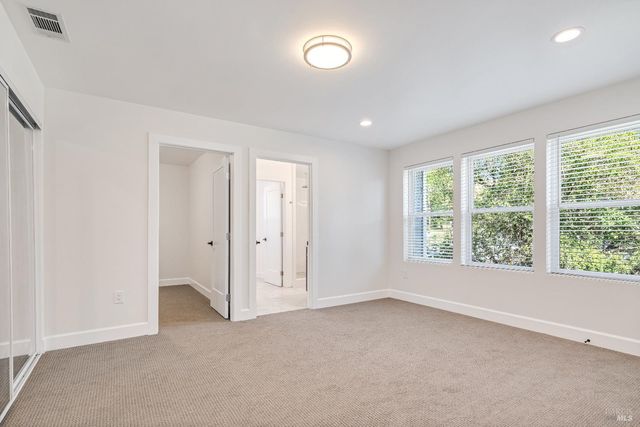 109 Paul Wittke Dr, Healdsburg, CA 95448