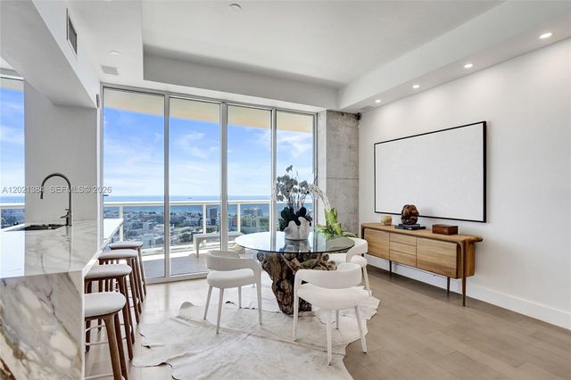 400 Alton Rd PH11, Miami Beach, FL 33139
