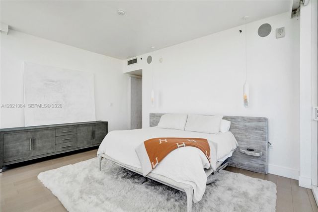 400 Alton Rd PH11, Miami Beach, FL 33139