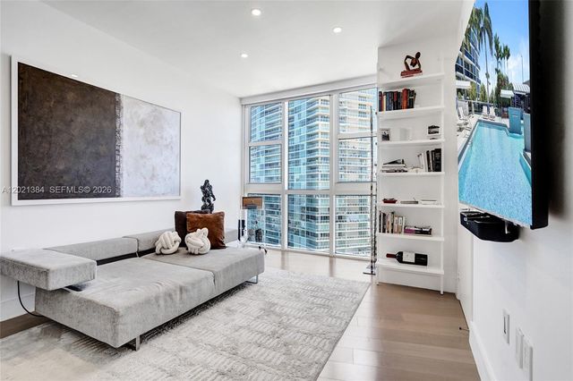 400 Alton Rd PH11, Miami Beach, FL 33139